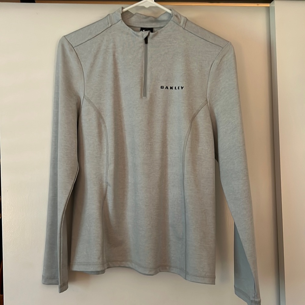 Womens golf Oakley pullover